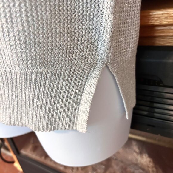 LIZ CLAIBORNE METALLIC SILVER V-NECK 3/4 SLEEVE PULLOVER SWEATER - XL - Picture 3 of 5